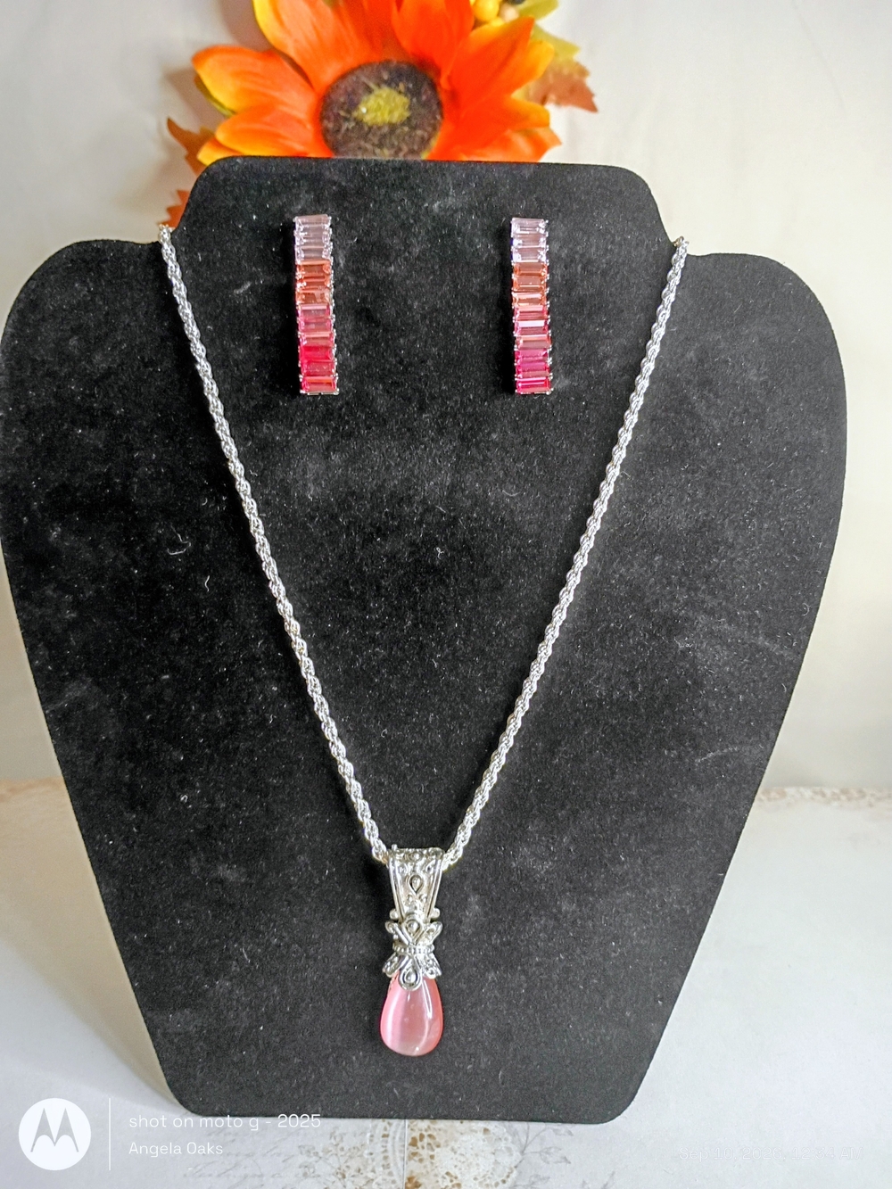 Silver Necklace with Pink Teardrop Pendant and Pink Gradient Earrings